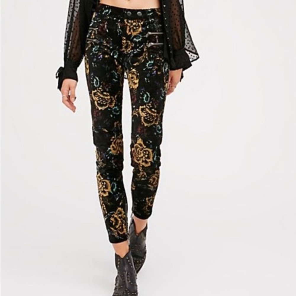 Free People 2‎ Lennon Funkytown Black Velvet Floral Moto Zip Skinny Pants Jeans